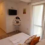 Апартаменти Antonia *