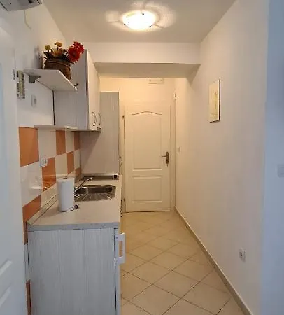 Antonia דירה חוואר