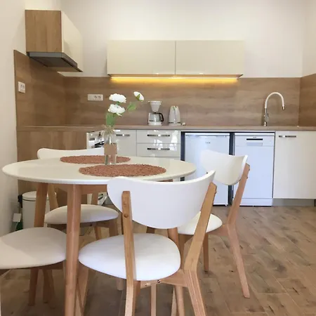 Antonia Appartement *